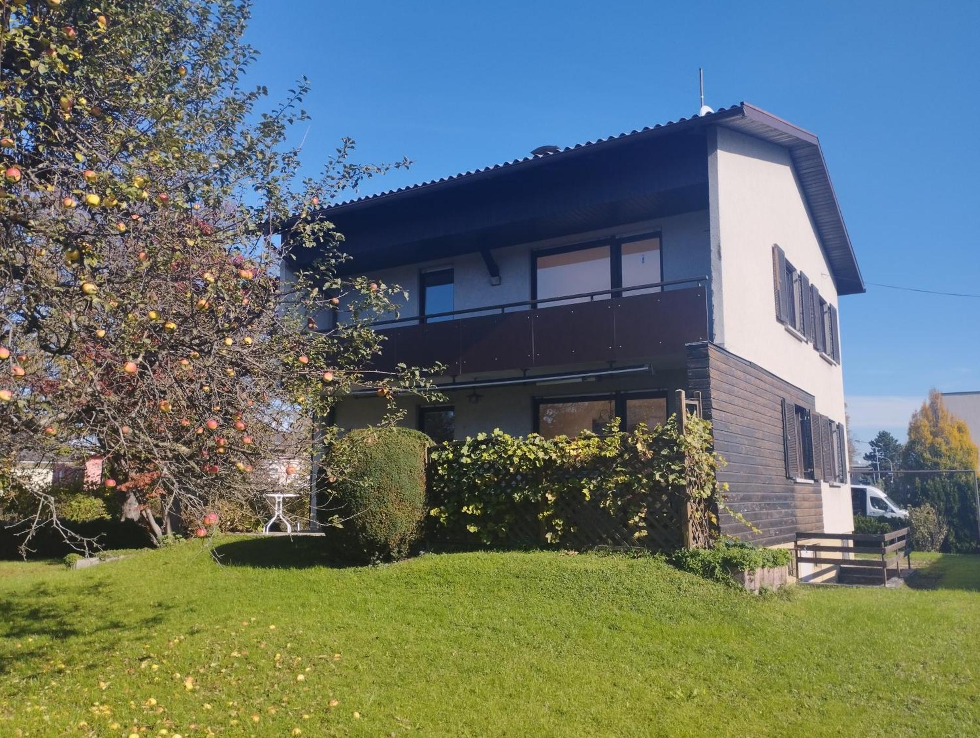 Crown Living Design Apartment - 2 Schlafzimmer - Kueche - Gratis Parkplatz - Abstellraum Fuer Fahrraeder/Ski Mader Εξωτερικό φωτογραφία